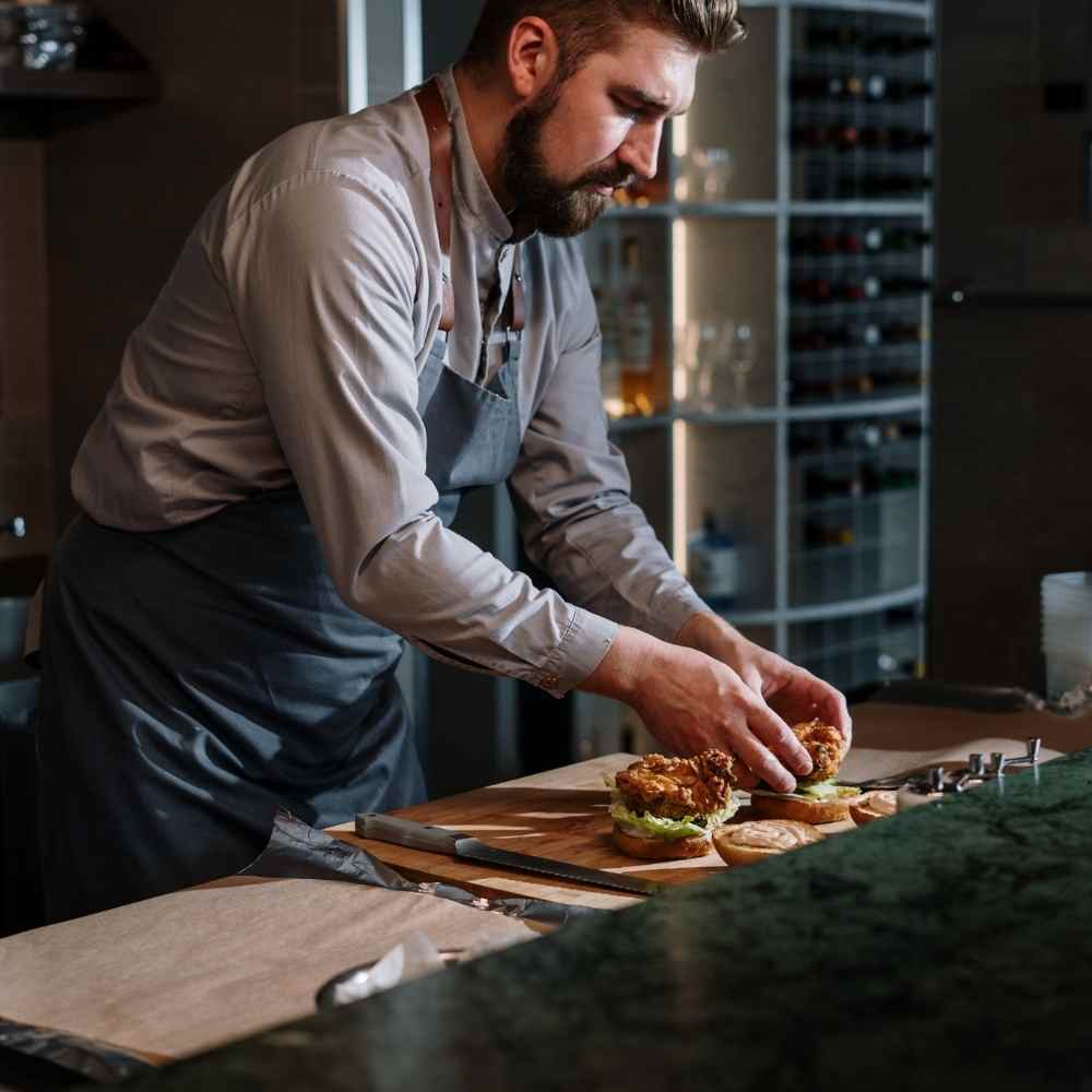 Politisk Forum (PF) er et rådgivende organ i Danmarks Restauranter og Caféer DRC for restauratører